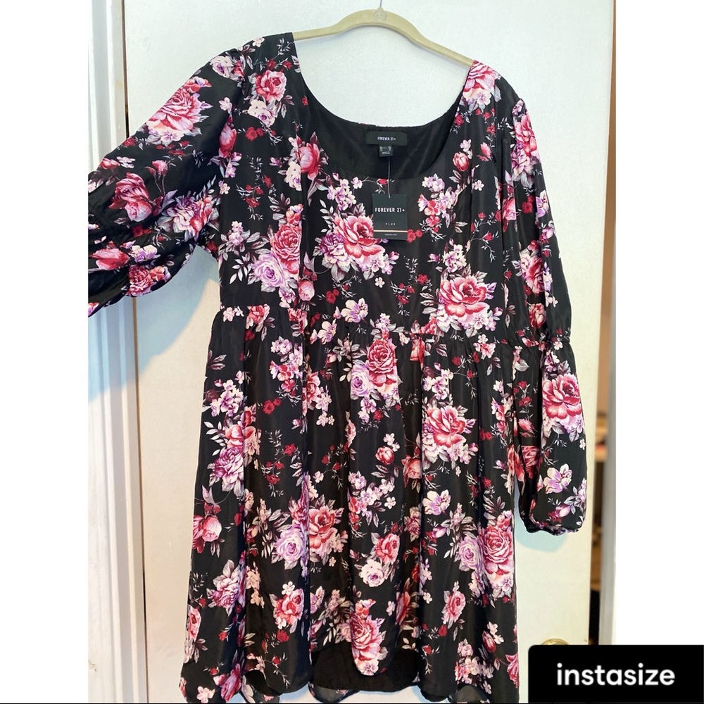 Brand new PLUS SIZE Forever 21 long sleeved, Fit & Flare dress!!!